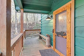 Secluded Cherry Log Cabin w/ Hot Tub + Swings!