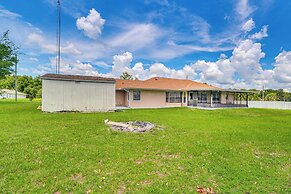 Pet-friendly Ocala Home w/ Screened-in Lanai!