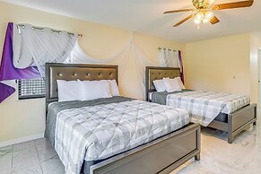 Pet-friendly Ocala Home w/ Screened-in Lanai!