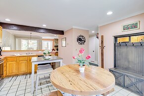 Hike, Golf & Explore: Pocono Pines Townhome