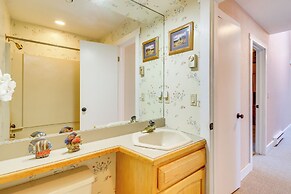 Hike, Golf & Explore: Pocono Pines Townhome