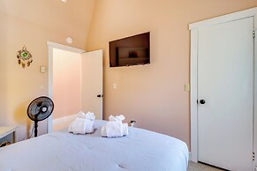 Hike, Golf & Explore: Pocono Pines Townhome