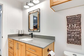 Bright Cedar City Townhome ~ 2 Mi to Downtown!