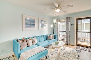 Gulf Shores Condo w/ Pool: Walk to Beaches!