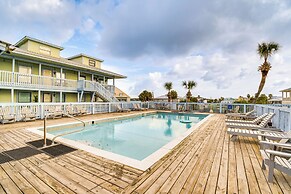 Gulf Shores Condo w/ Pool: Walk to Beaches!