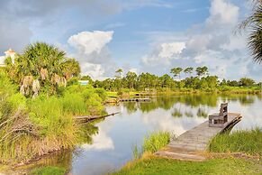 Gulf Shores Condo w/ Pool: Walk to Beaches!