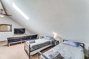 Centrally Located Angel Fire Condo ~ 1/2 Mi Resort