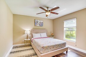 Brooksville Home ~ 5 Mi to Weeki Wachee Springs!