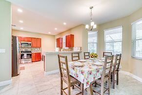 Brooksville Home ~ 5 Mi to Weeki Wachee Springs!