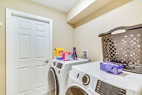 Brooksville Home ~ 5 Mi to Weeki Wachee Springs!