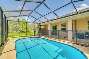 Brooksville Home ~ 5 Mi to Weeki Wachee Springs!