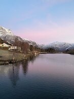 The house on the lake