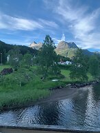 The house on the lake