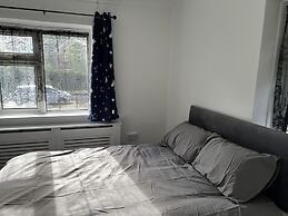 Comfy 2-bedroom Apartment