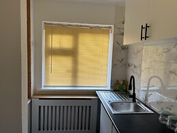 Comfy 2-bedroom Apartment