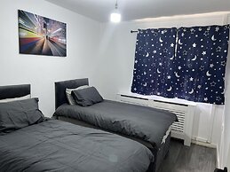 Comfy 2-bedroom Apartment