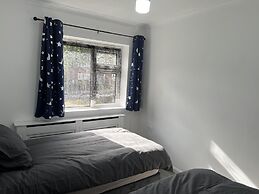 Comfy 2-bedroom Apartment