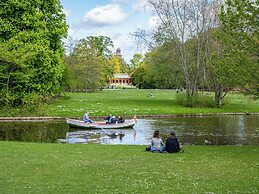 Sanders Shield - 3 Bedroom Apartment With Balcony