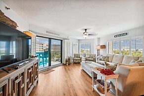 Inlet Reef 419 3 Bedroom Condo by RedAwning