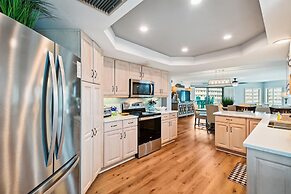 Inlet Reef 419 3 Bedroom Condo by RedAwning