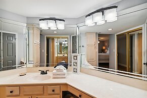 Inlet Reef 419 3 Bedroom Condo by RedAwning