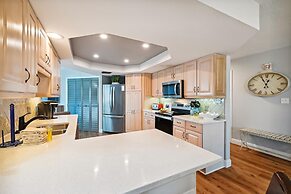 Inlet Reef 419 3 Bedroom Condo by RedAwning