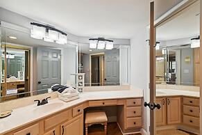 Inlet Reef 419 3 Bedroom Condo by RedAwning