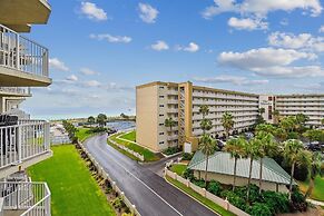 Inlet Reef 419 3 Bedroom Condo by RedAwning