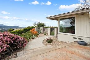 Bouquet Cottage 4 Bedroom Home by RedAwning