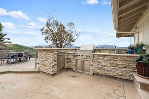 Bouquet Cottage 4 Bedroom Home by RedAwning