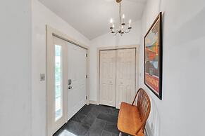 Bear Pass - Mountain View 4 Bedroom Home by RedAwning