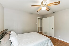 Cozy Family Retreat With Spacious Yard 2 Bedroom Home by RedAwning