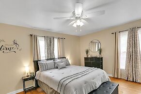 Cozy Family Retreat With Spacious Yard 2 Bedroom Home by RedAwning