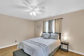 Cozy Family Retreat With Spacious Yard 2 Bedroom Home by RedAwning