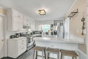 Cozy Family Retreat With Spacious Yard 2 Bedroom Home by RedAwning