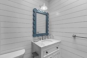 Cottage At Pine Knoll Shores 3 Bedroom Home by RedAwning