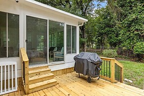 Cottage At Pine Knoll Shores 3 Bedroom Home by RedAwning