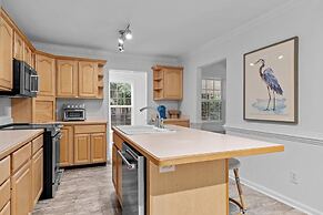 Cottage At Pine Knoll Shores 3 Bedroom Home by RedAwning