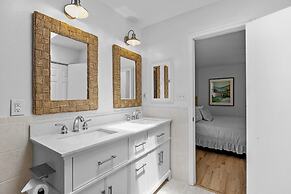 Cottage At Pine Knoll Shores 3 Bedroom Home by RedAwning