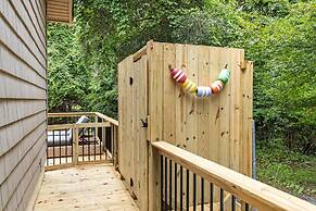 Cottage At Pine Knoll Shores 3 Bedroom Home by RedAwning