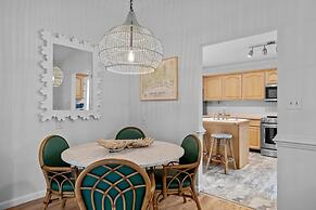 Cottage At Pine Knoll Shores 3 Bedroom Home by RedAwning