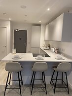 Manchester Terrace Retreat-cinema & Free Parking