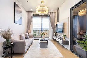 Parkland Riverside Luxury Vacation