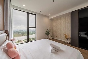 Parkland Riverside Luxury Vacation