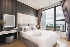 Parkland Riverside Luxury Vacation