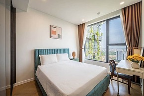 Parkland Riverside Luxury Vacation