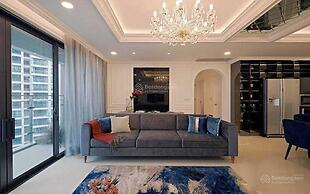 Lexington Residence Luxury Vacation