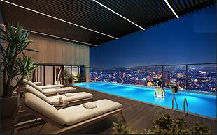 Lexington Residence Luxury Vacation