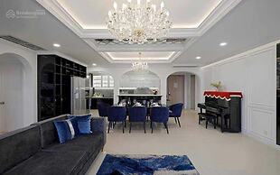 Lexington Residence Luxury Vacation