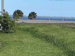 Waterfront Paradise on half an acre